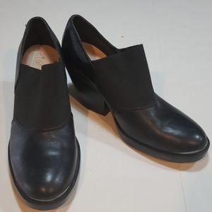 Naya Acre Black leather Ankle Boots sz 8